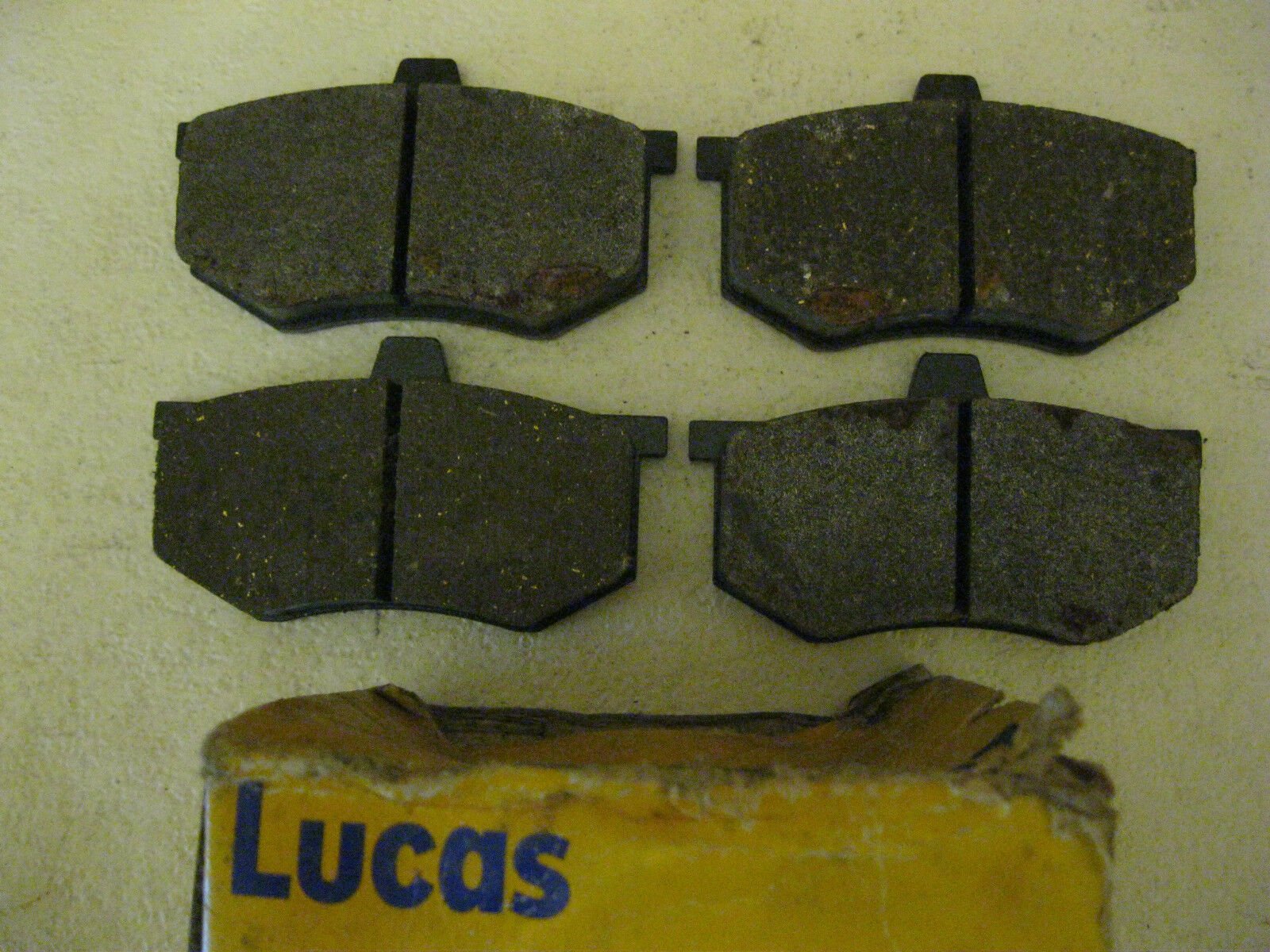 SEAT 127, Fura (72 - 86) NEW BRAKE PADS - GDB801, MDB1277 - Vroom Classics