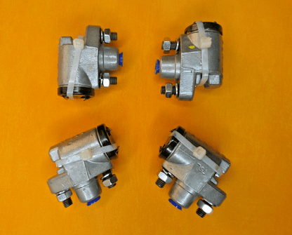 SINGER SM1500 & SINGER HUNTER (1948 - 56) FRONT BRAKE WHEEL CYLINDERS (SET of 4) - Vroom Classics
