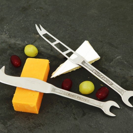 Spanner Set of 2 Cheese Knives - Vroom Classics