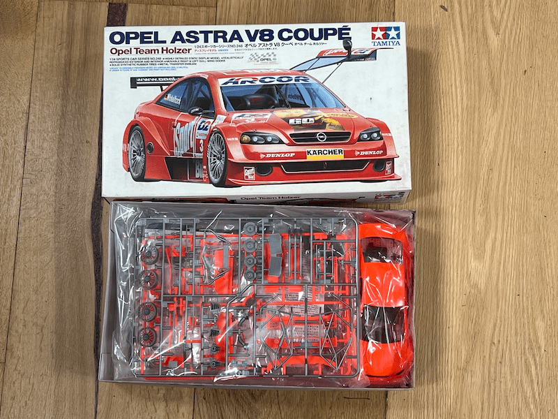 Tamiya Opel Astra V8 Coupe - 1/24 scale plastic model kit - Vroom Classics
