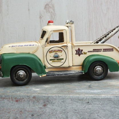 Tinplate Tow Truck - Vroom Classics