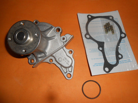 TOYOTA AVENSIS,COROLLA,CARINA,CELICA 1.6,1.6i (1990 - 2000)NEW WATER PUMP - QCP3259 - Vroom Classics