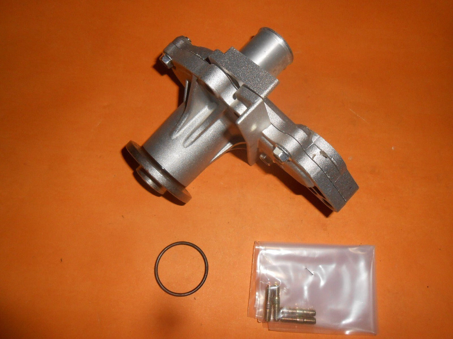 TOYOTA AVENSIS,COROLLA,CARINA,CELICA 1.6,1.6i (1990 - 2000)NEW WATER PUMP - T123057 - Vroom Classics
