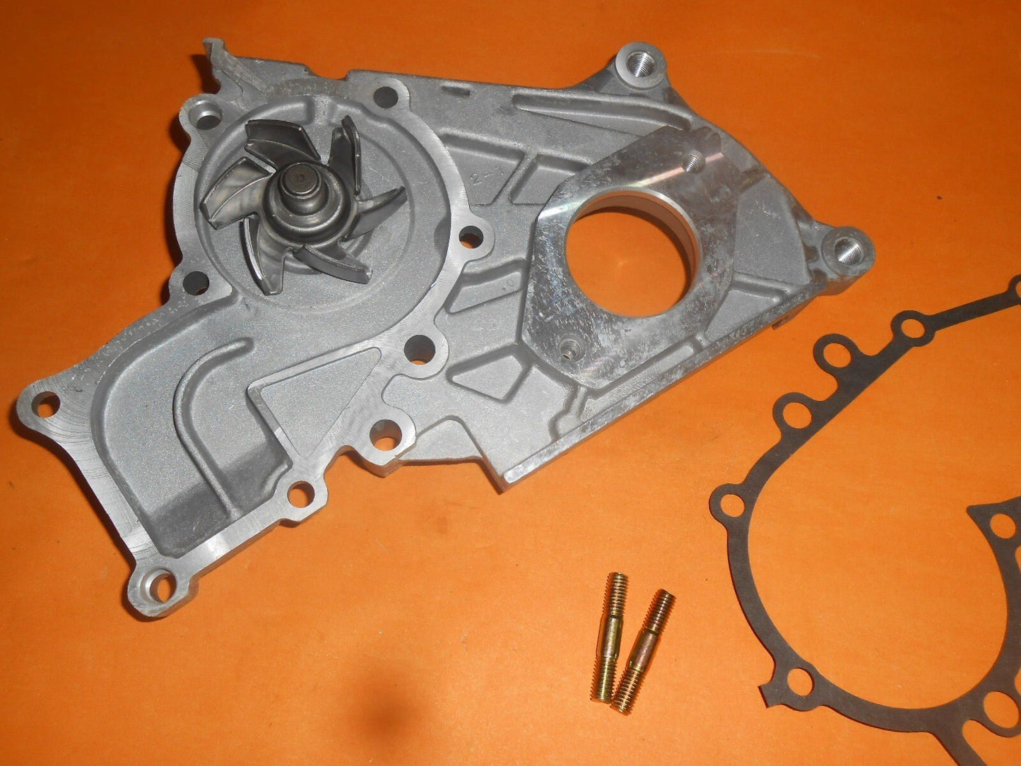 TOYOTA CAMRY,COROLLA,CARINA,LITEACE, 2.0D,2.0TD(1982 - 2003)NEW WATER PUMP - Vroom Classics