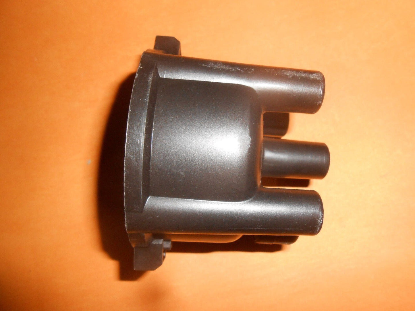 TOYOTA TERCEL 1.3, 1.5, 4WD (1979 - 88) NEW DISTRIBUTOR CAP - XD176 - Vroom Classics