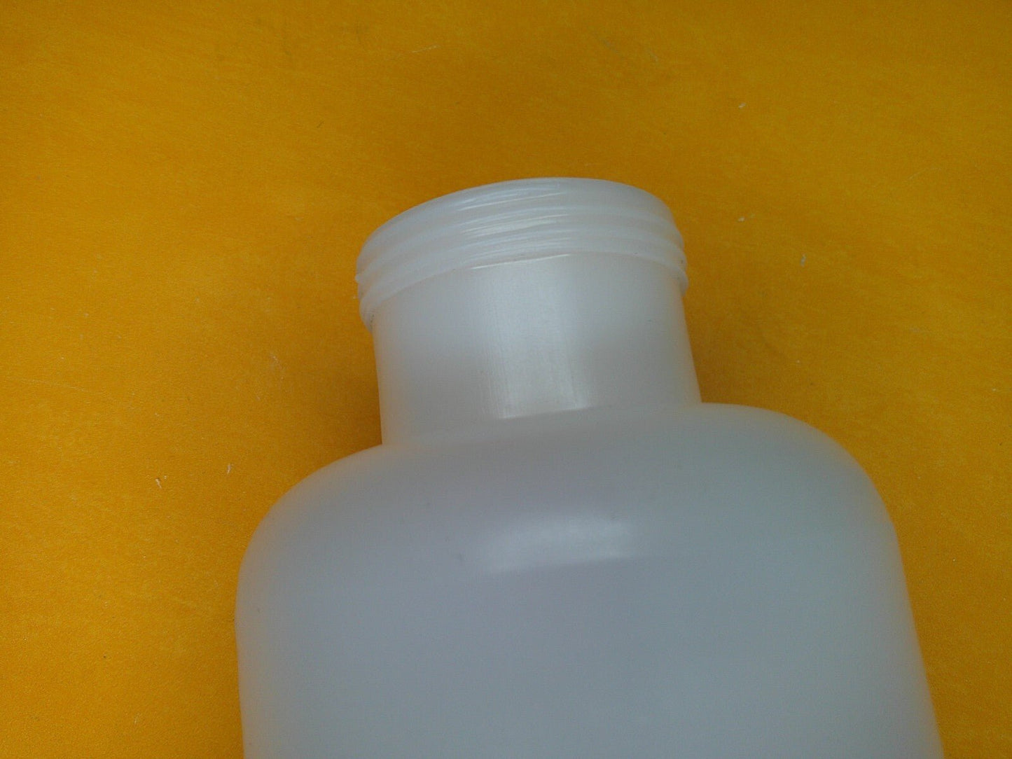 TRIUMPH 2000 2500 2.5PI (1963 - 1977) RADIATOR OVERFLOW BOTTLE - 137632 - Vroom Classics