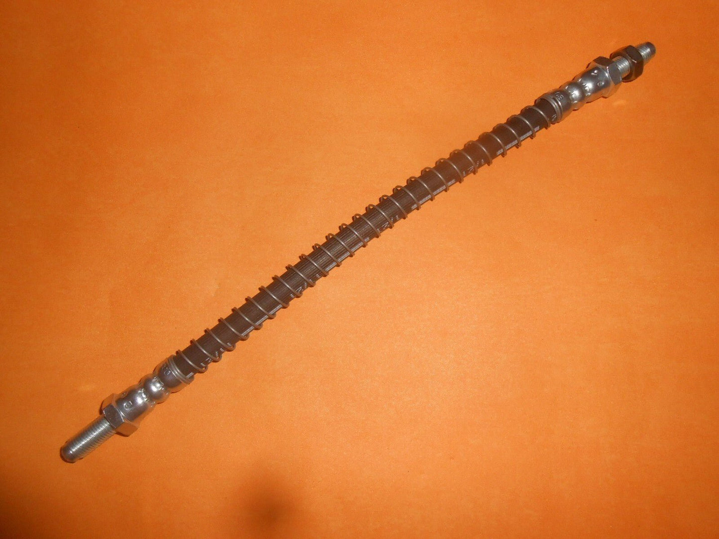 TRIUMPH 2000, 2500 & 2.5PI (1963 - 77) REAR RIGHT ARMOURED BRAKE HOSE +locking nut - Vroom Classics