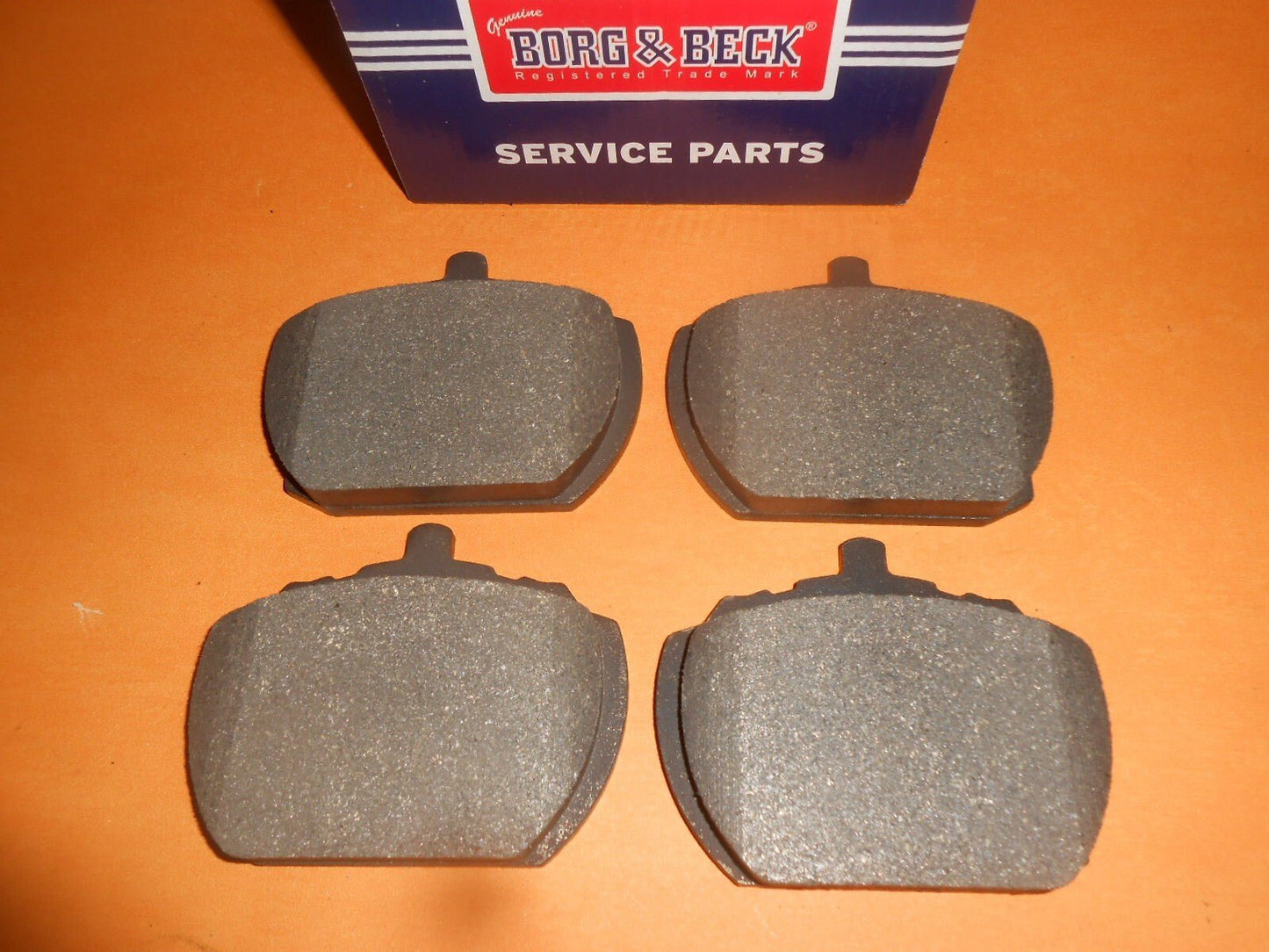 TRIUMPH 2000 2500 Mk1 Mk2 2.5PI (1968 - 77) NEW BRAKE PADS - GENUINE BORG & BECK - Vroom Classics
