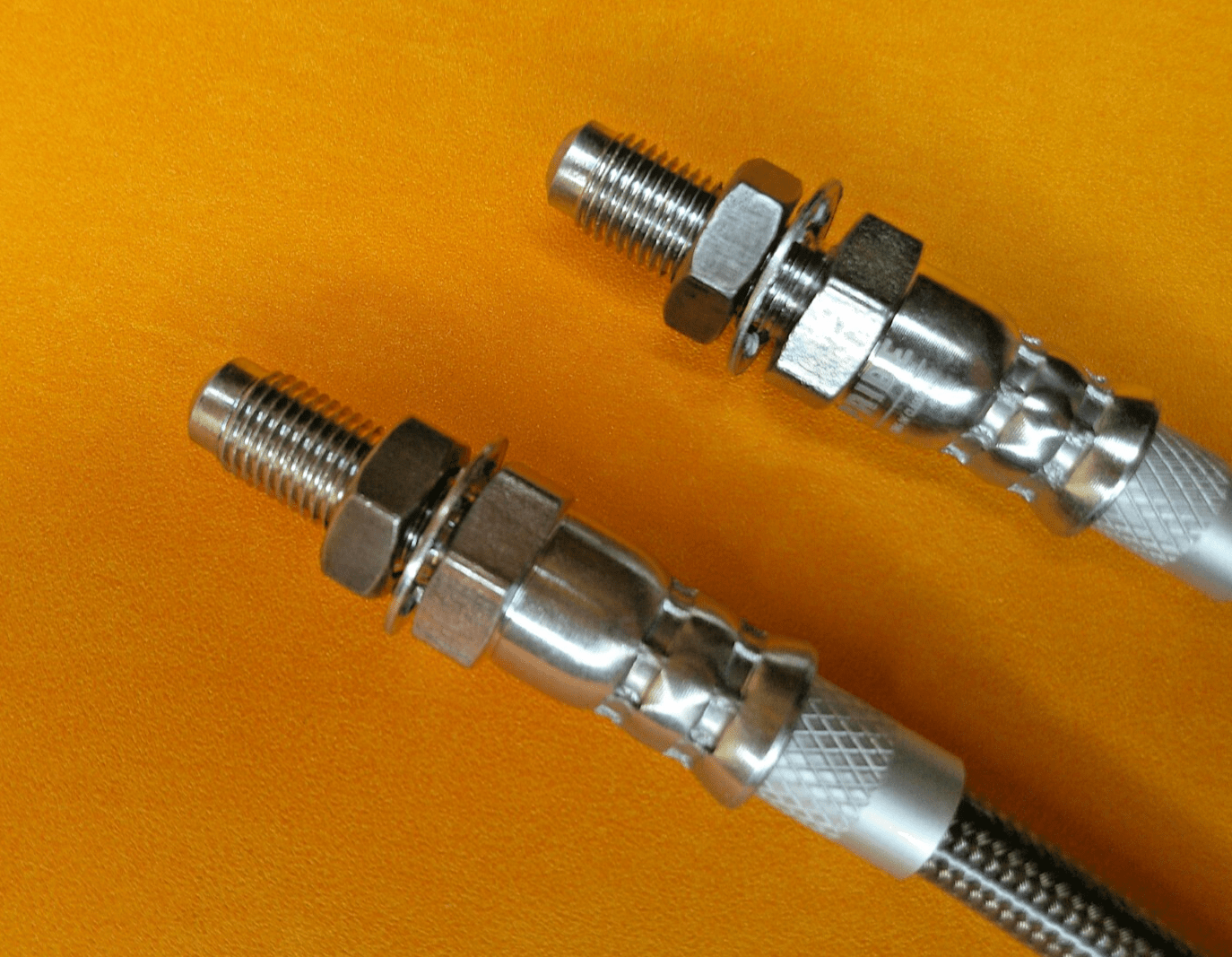 TRIUMPH DOLOMITE 1850 HL(1972 - 81)REAR STAINLESS STEEL BRAKE HOSES PAIR - Vroom Classics