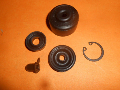 TRIUMPH HERALD 1200 1250 & 13/60 1965 - 71 CLUTCH SLAVE CYLINDER REPAIR KIT - 7/8" - Vroom Classics