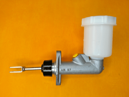 TRIUMPH HERALD 1200 1250 13/60 (1967 - 1971) DISC BRAKE MASTER CYLINDER - Vroom Classics