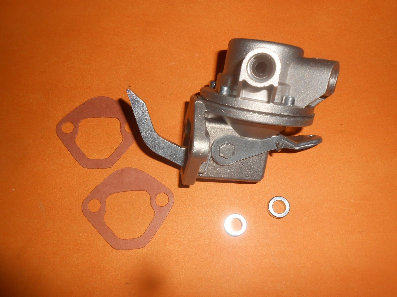 TRIUMPH HERALD 1200 1300 (1961 - 71) NEW MECHANICAL FUEL PUMP - QFP118 - Vroom Classics