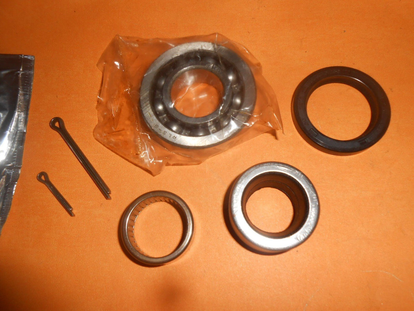 TRIUMPH HERALD, SPITFIRE, VITESSE, GT6 REAR WHEEL BEARING KIT - QWB423 - Vroom Classics