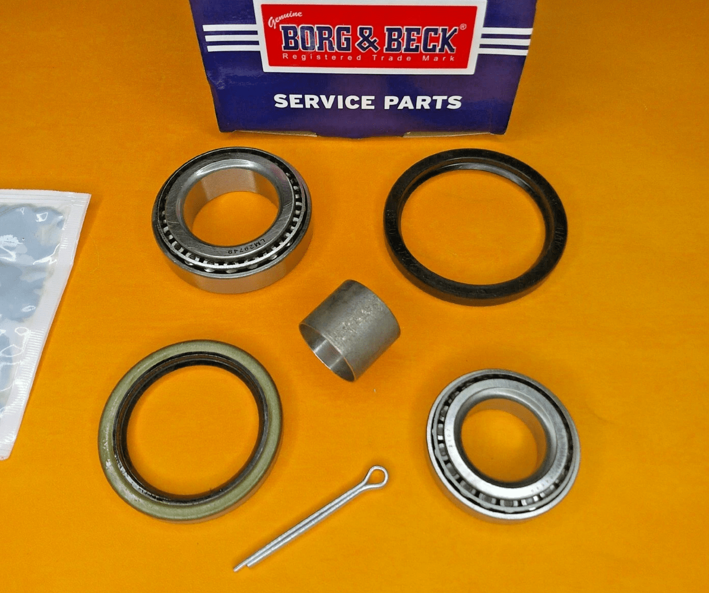TRIUMPH TR4a TR5 TR6 REAR WHEEL BEARING KIT plus crush washer (Borg & Beck) - Vroom Classics