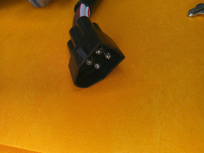 TRIUMPH TR6 1973 - 76 LUCAS IGNITION SWITCH LOCK & 2 KEYS(UKC2719) - Vroom Classics
