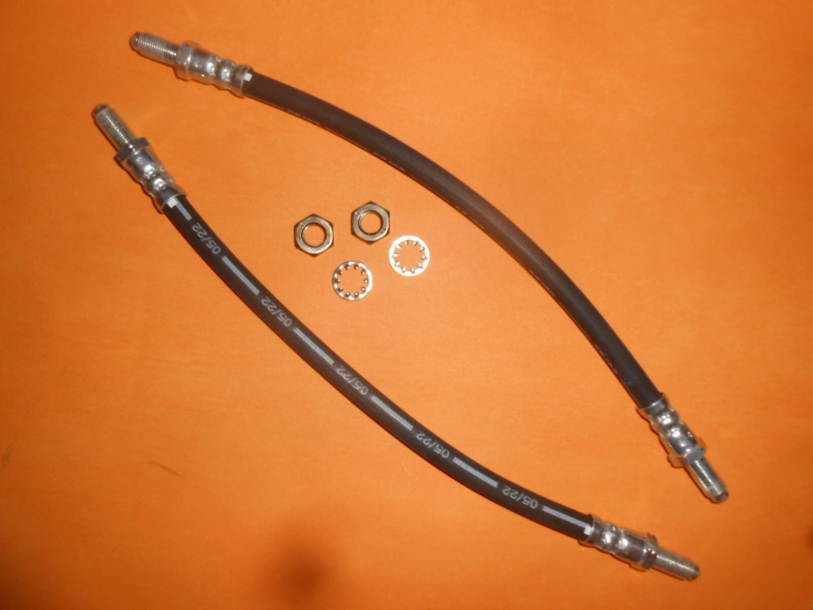 TRIUMPH TR7 2.0 (1975 - 1981) FRONT BRAKE HOSES PAIR - Vroom Classics