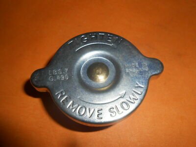 TRIUMPH VITESSE 1600, 2000 (1962 - 1971) 7LB RADIATOR FILLER CAP - Vroom Classics