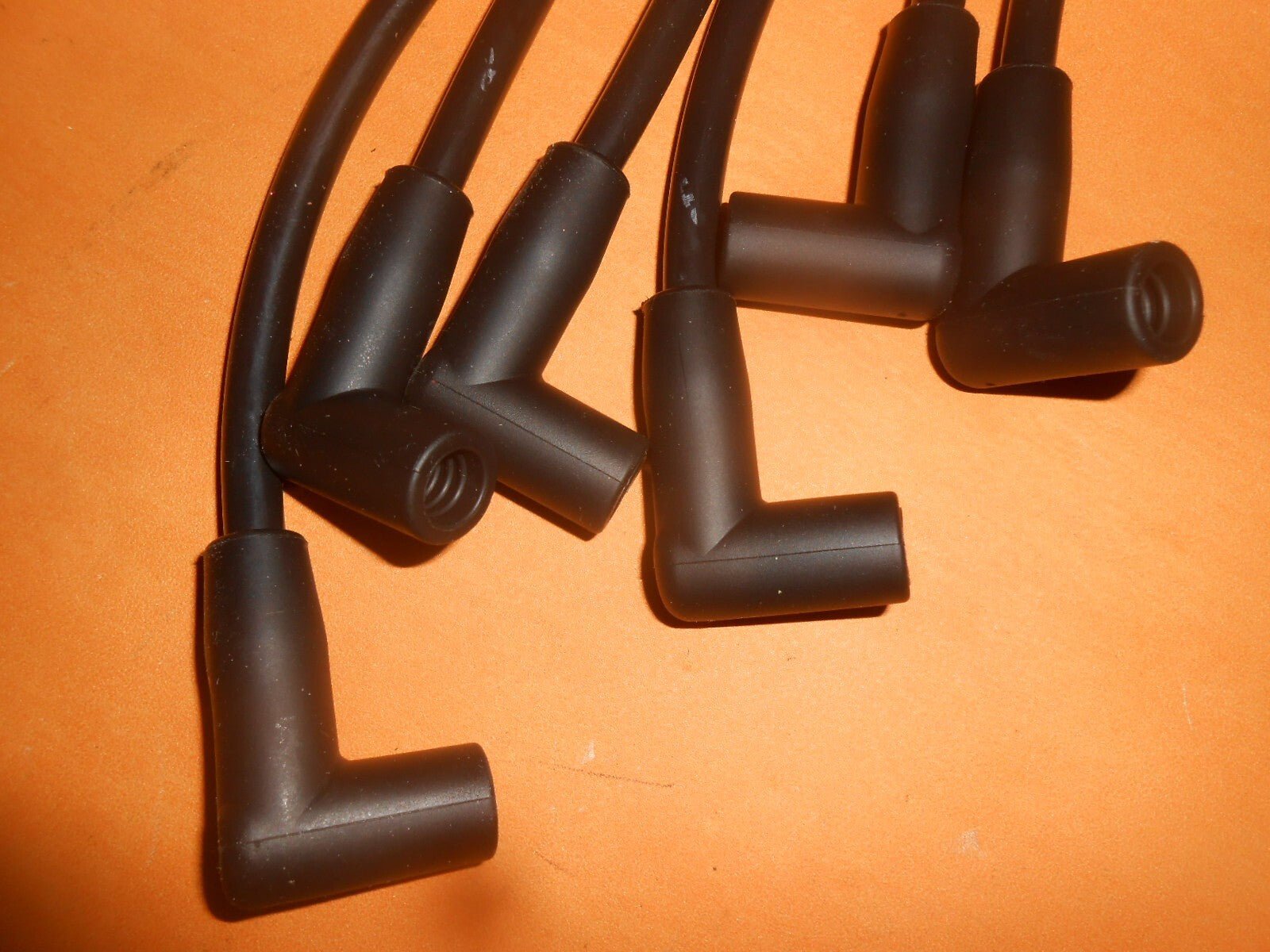 TRIUMPH VITESSE 2000 "push in" PERFORMANCE 8mm IGNITION LEAD SET - Vroom Classics