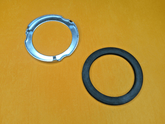 TRIUMPH VITESSE 6 & 2 LITRE(1962 - 1971)FUEL TANK LOCK RING & SEAL for SENDER UNIT - Vroom Classics