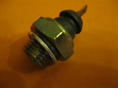 VAUXHALL ASTRA 2.0i GTE, GSi (1987-91) OIL PRESSURE SWITCH- 50930 - Vroom Classics