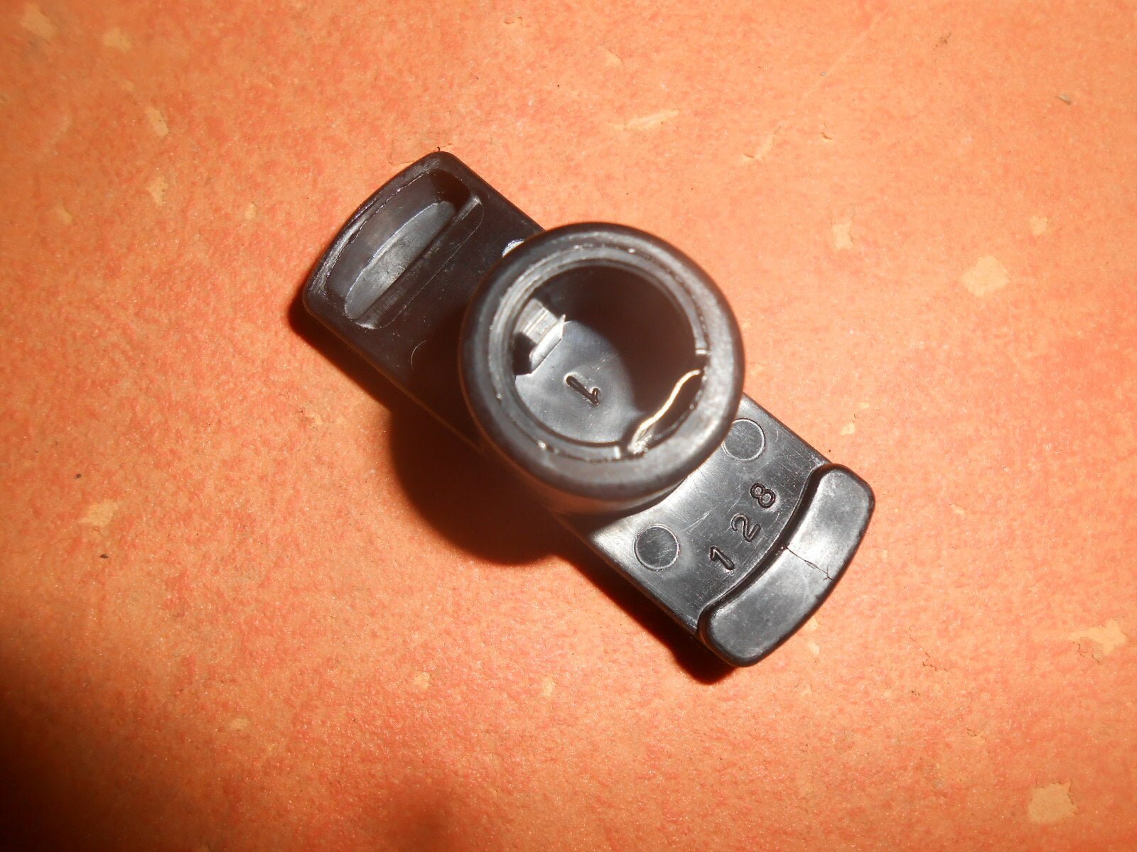 VAUXHALL ASTRA Mk2 1.4, 1.6 (1984 - 91) LUCAS TYPE IGNITION ROTOR ARM - 47652s - Vroom Classics