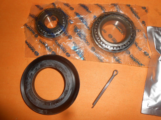 VAUXHALL CAVALIER Mk2 1.6, 1.6D (1982 - 88) ESTATE REAR WHEEL BEARING KIT - Vroom Classics