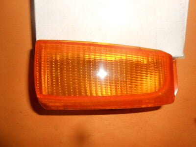 VAUXHALL CAVALIER Mk2 (1981 - 1984) FRONT PASSENGER SIDE N/S INDICATOR AMBER - Vroom Classics