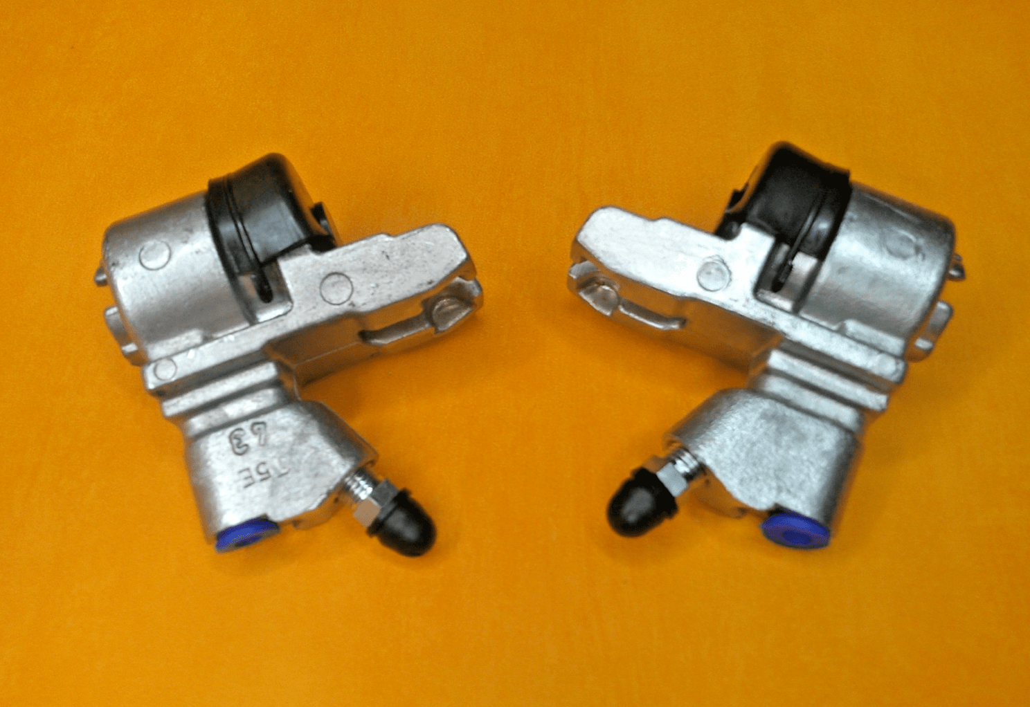 VAUXHALL FIRENZA 2.0 2.3 (1971 - 1976) REAR BRAKE WHEEL CYLINDERS "Girling type" - Vroom Classics