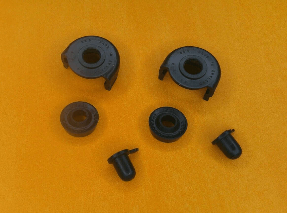 VAUXHALL VICTOR 101 FC (1963 - 67) NEW REAR WHEEL CYLINDER KIT - SP2233 - Vroom Classics