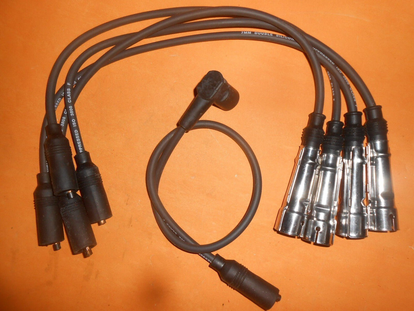 VOLKSWAGEN VENTO 2.0i (1992 - 98) NEW IGNITION PLUG LEADS SET - OEK667 - Vroom Classics
