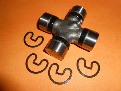 VOLVO 144, 145, 164, 182 (1968 - 74) PROPSHAFT UNIVERSAL JOINT - QL2104 - Vroom Classics