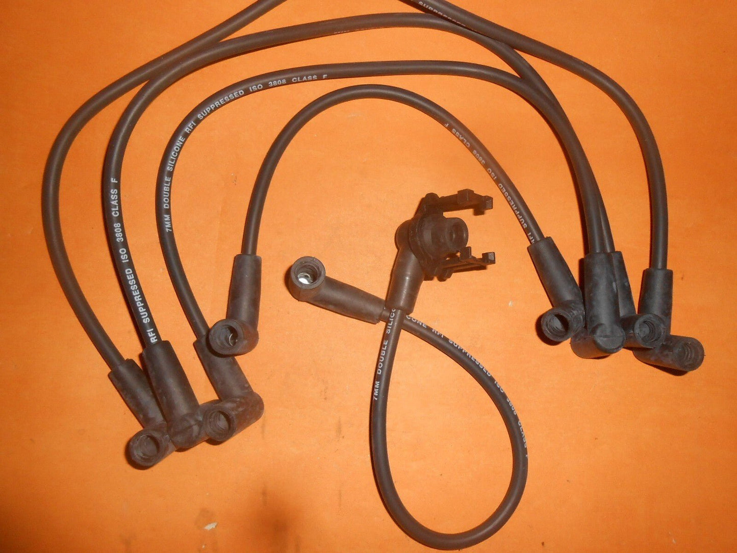 VOLVO 440, 460, 480 1.6i, 1.7i, 2.0i (1989 - 95) IGNITION PLUG LEAD SET - OEK242 - Vroom Classics