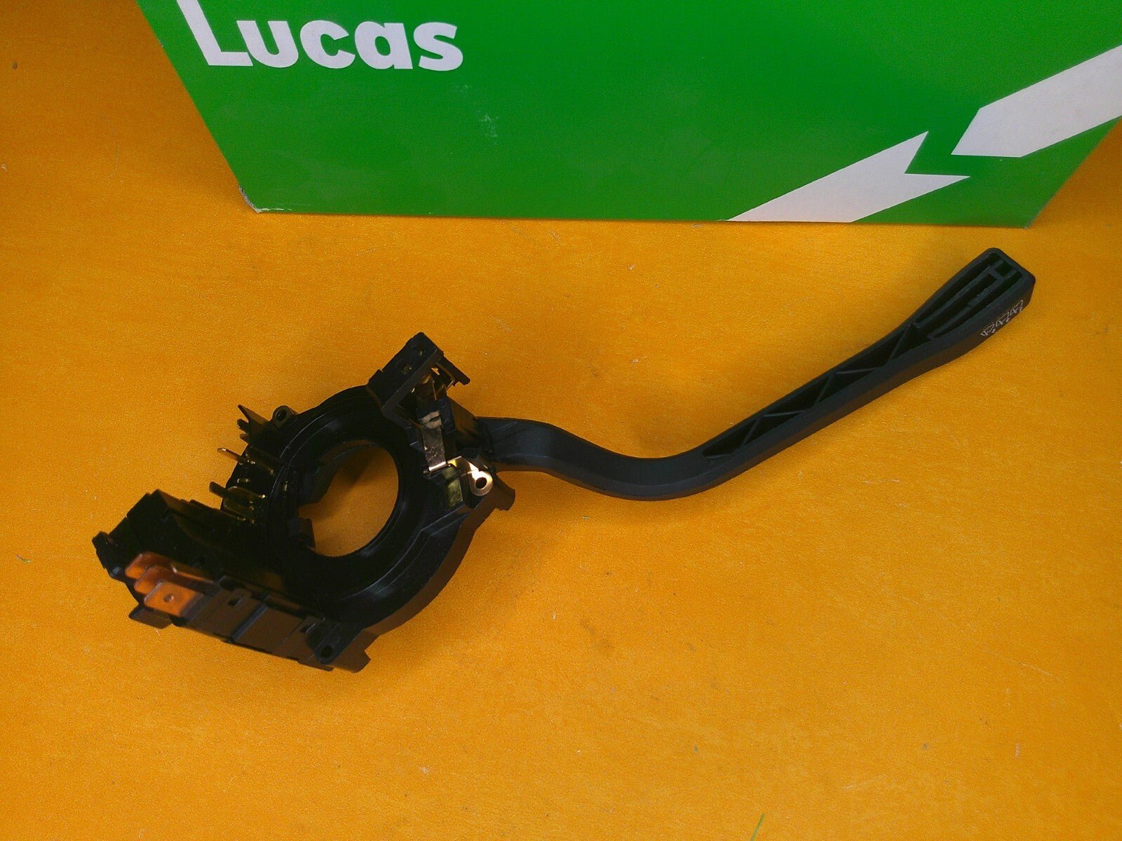 VW GOLF Mk1 Mk2 (1974 - 1991) STEERING COLUMN WIPER SWITCH - GENUINE LUCAS SQB607 - Vroom Classics