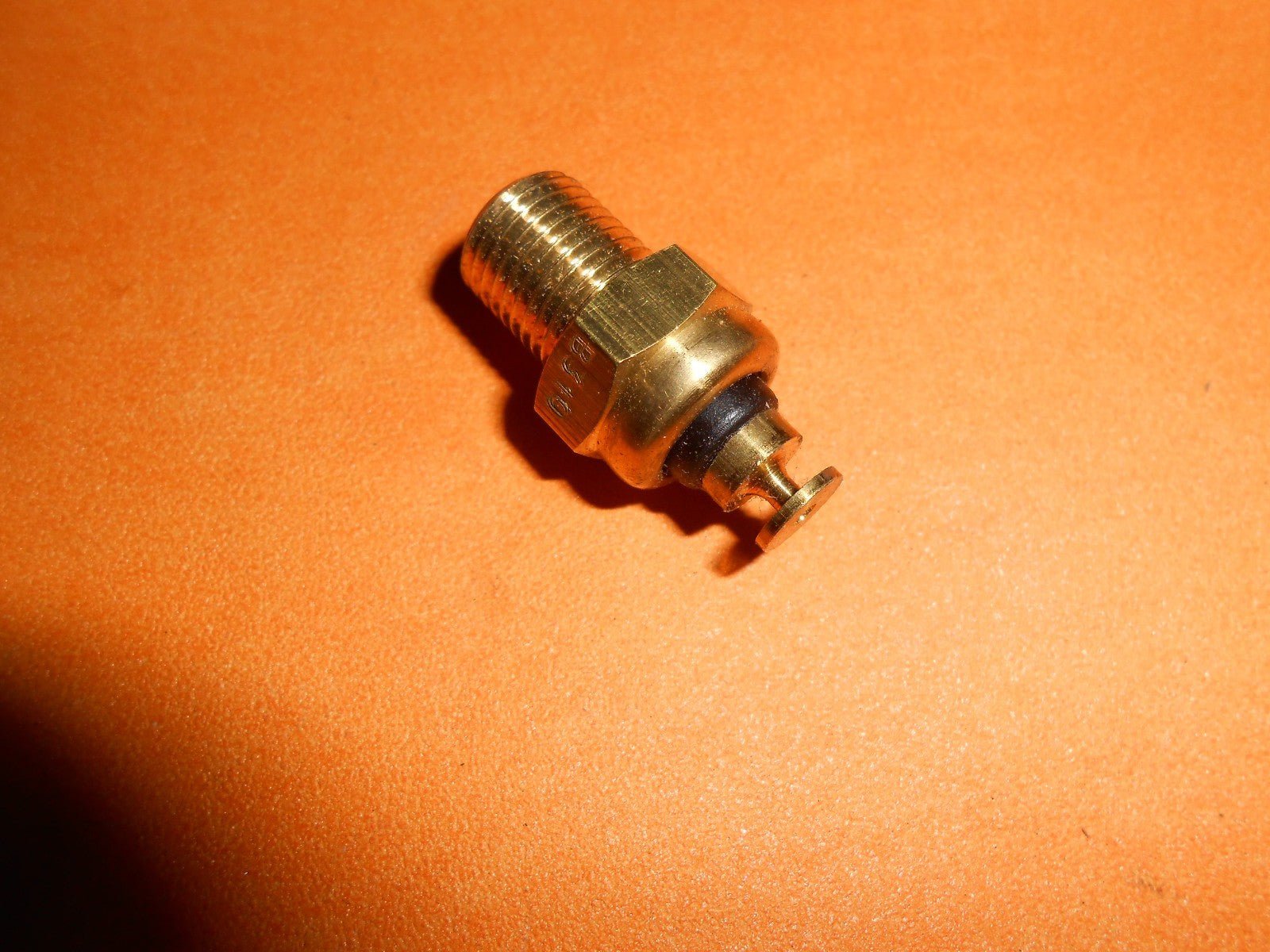 VW POLO 1.05 (5 speed)1985 - 92, VW POLO 1.3i G40(87 - 90) Temperature Sender - 52310 - Vroom Classics