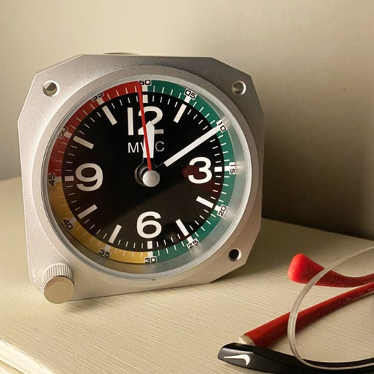 Small Air Speed Desk Clock Silver